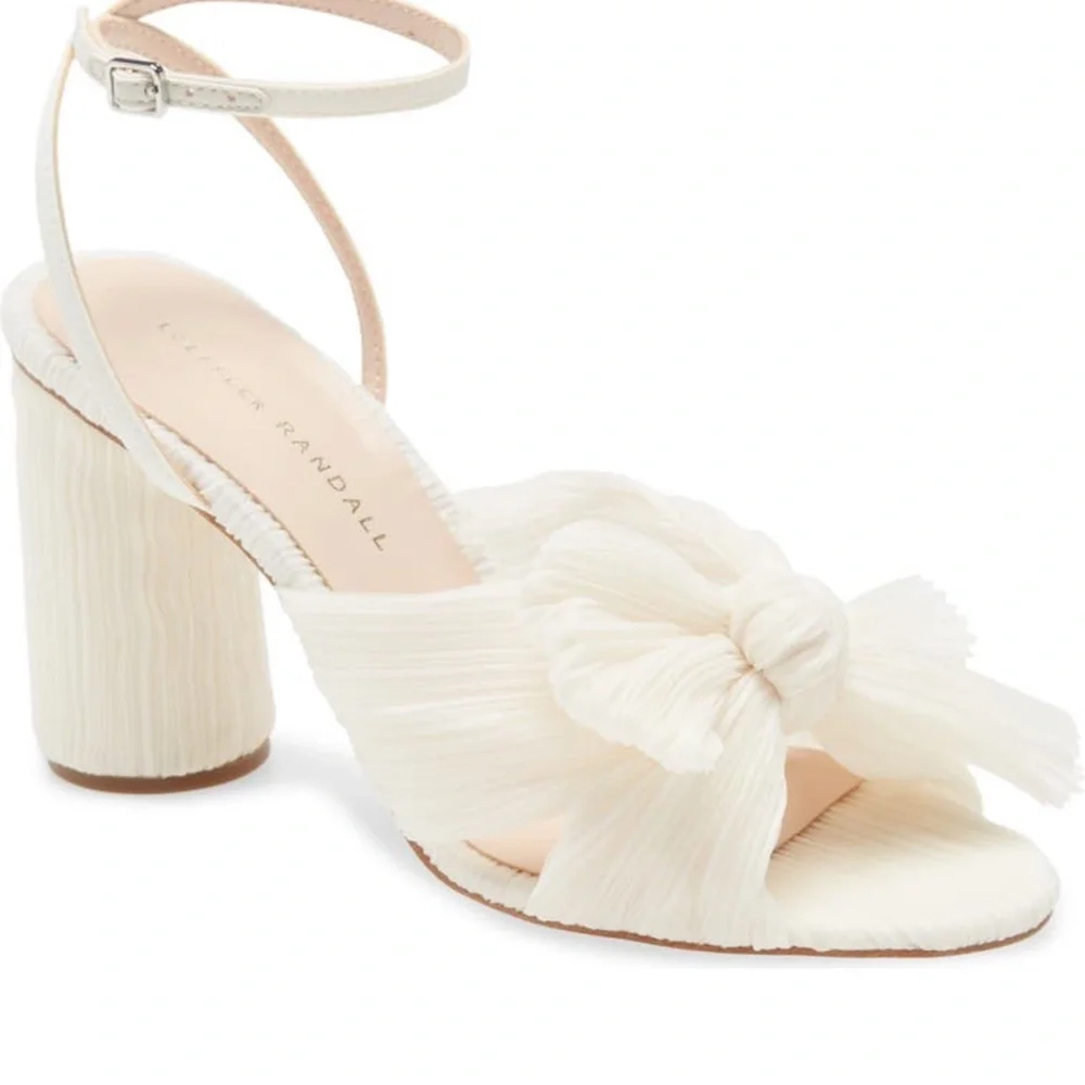 New in box Loeffler Randall size 7.5
